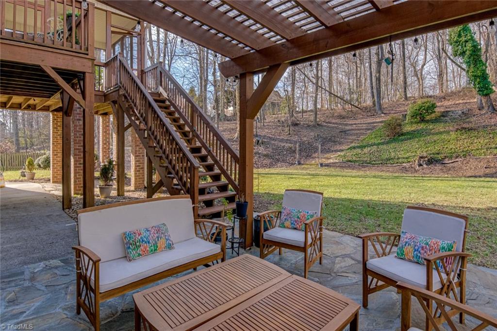 Winston-Salem, North Carolina 27106, United States, 3 Bedrooms Bedrooms, ,4 BathroomsBathrooms,Residential,Pending,13270