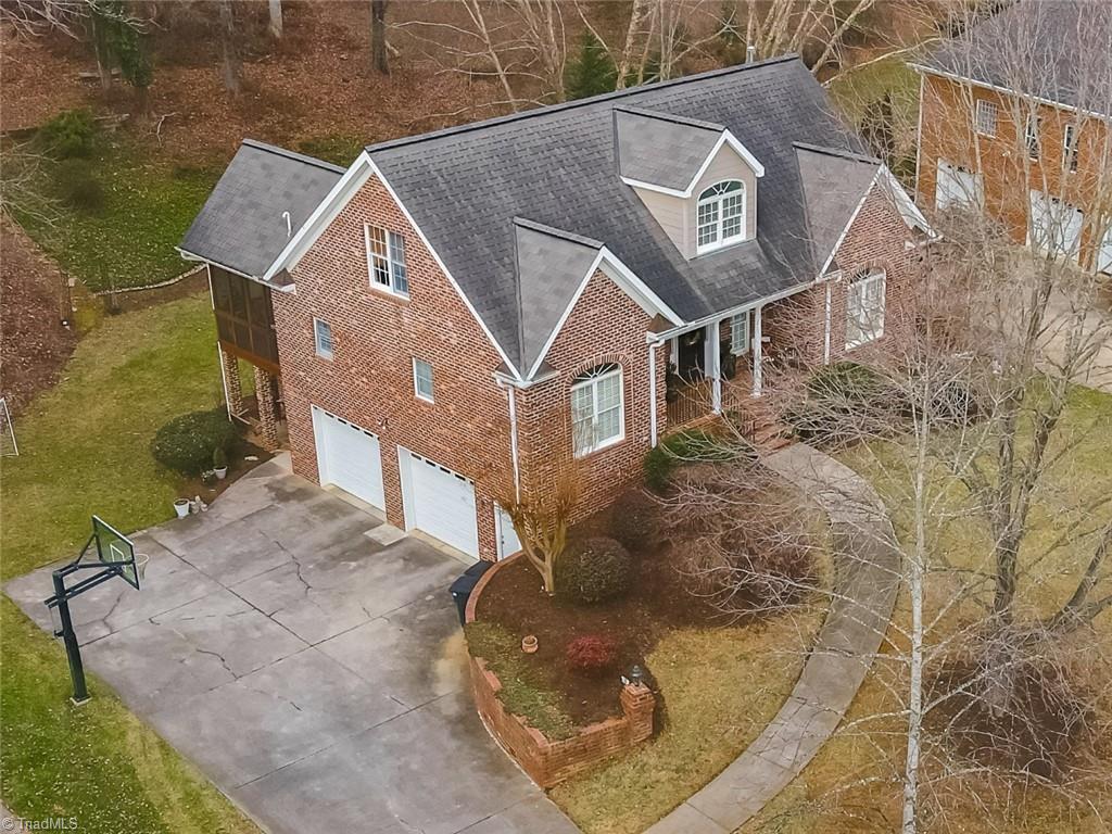 Winston-Salem, North Carolina 27106, United States, 3 Bedrooms Bedrooms, ,4 BathroomsBathrooms,Residential,Pending,13270