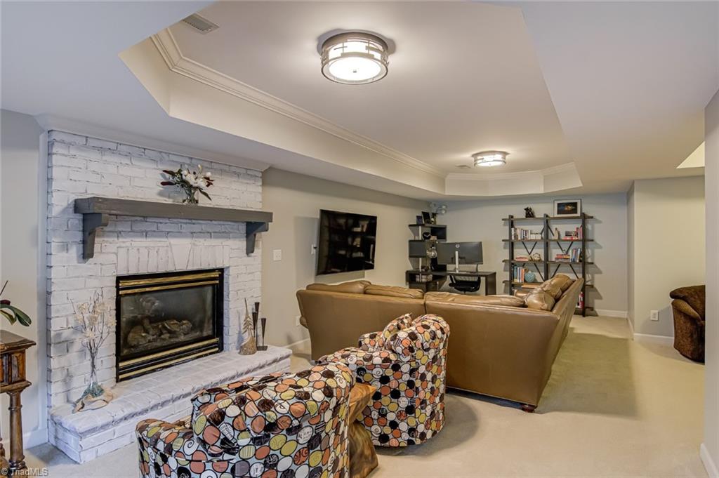 Winston-Salem, North Carolina 27106, United States, 3 Bedrooms Bedrooms, ,4 BathroomsBathrooms,Residential,Pending,13270