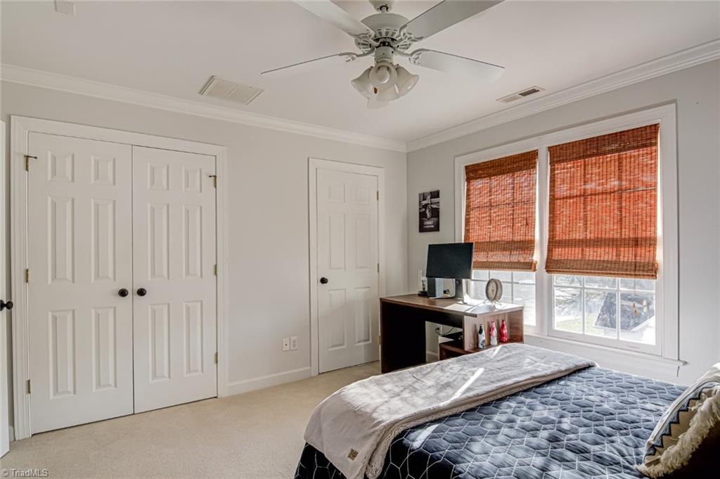 Winston-Salem, North Carolina 27106, United States, 3 Bedrooms Bedrooms, ,4 BathroomsBathrooms,Residential,Pending,13270