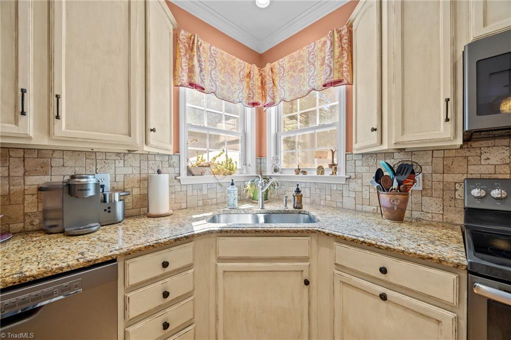 7812 Wilson Farm Road, Summerfield, North Carolina image 30