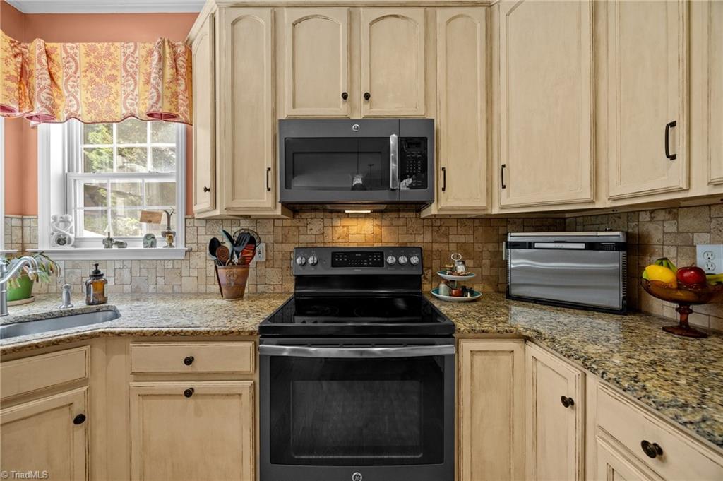 7812 Wilson Farm Road, Summerfield, North Carolina image 31