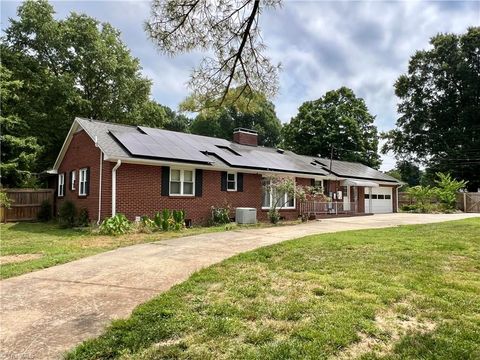 A home in Kernersville