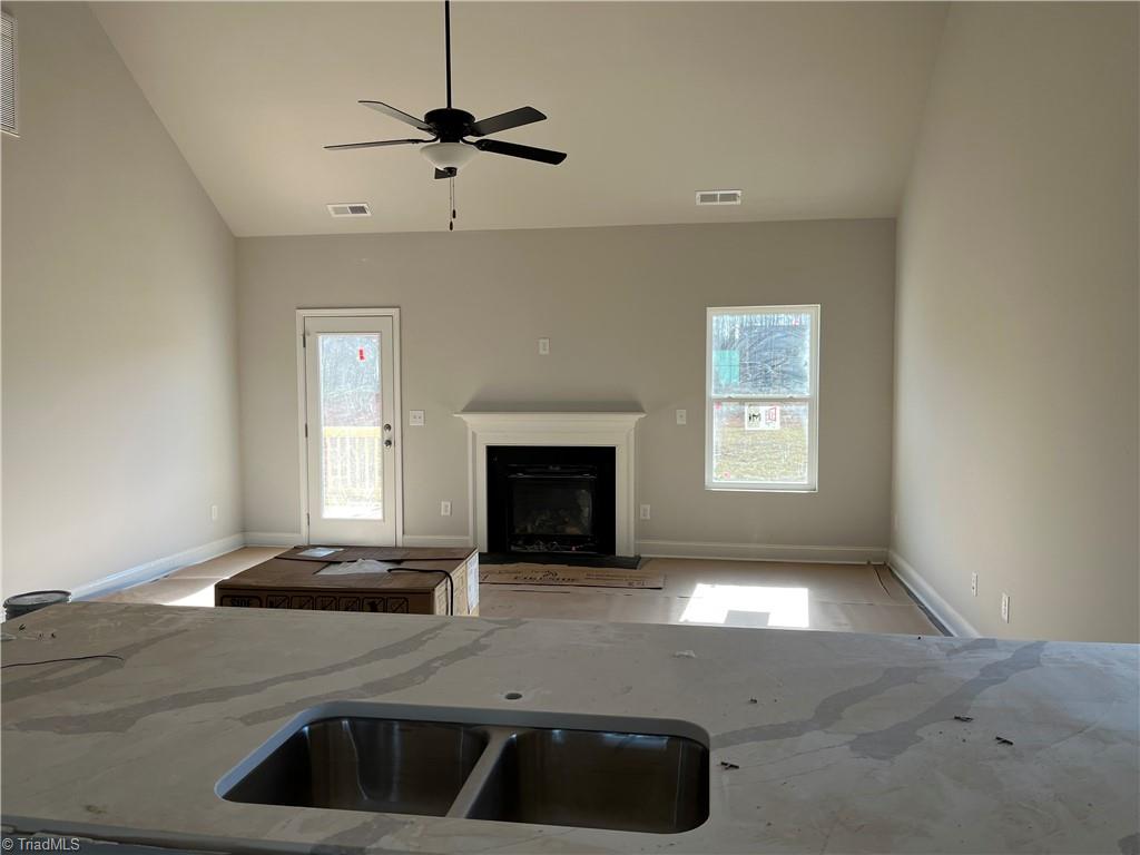 Photo 6 of 18 of 144 Oakchester Court 168 house