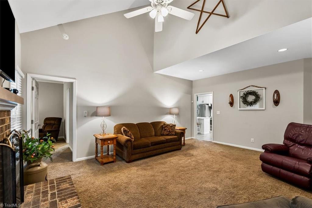 7006 Laurel Point Drive, Gibsonville, North Carolina image 10