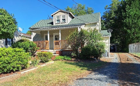 Homes For Sale - 140 Bay Street<br/> Rural Hall, NC 27045