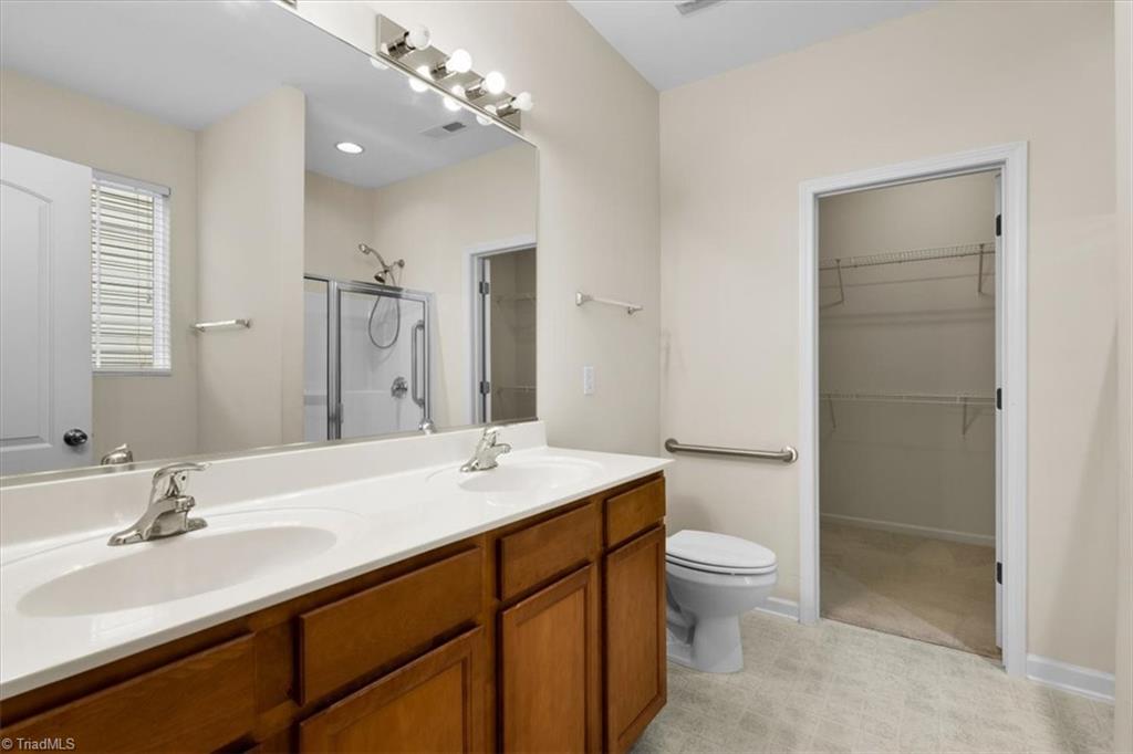 3835 Raintree Drive, Greensboro, North Carolina image 18