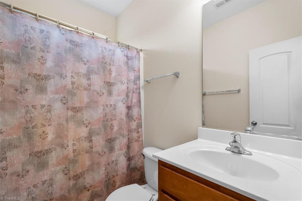 3835 Raintree Drive, Greensboro, North Carolina image 24