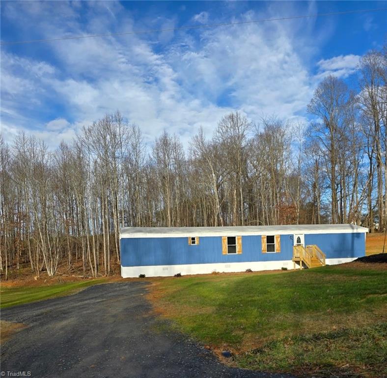 1430 Surry Line Road, Pinnacle, North Carolina image 2