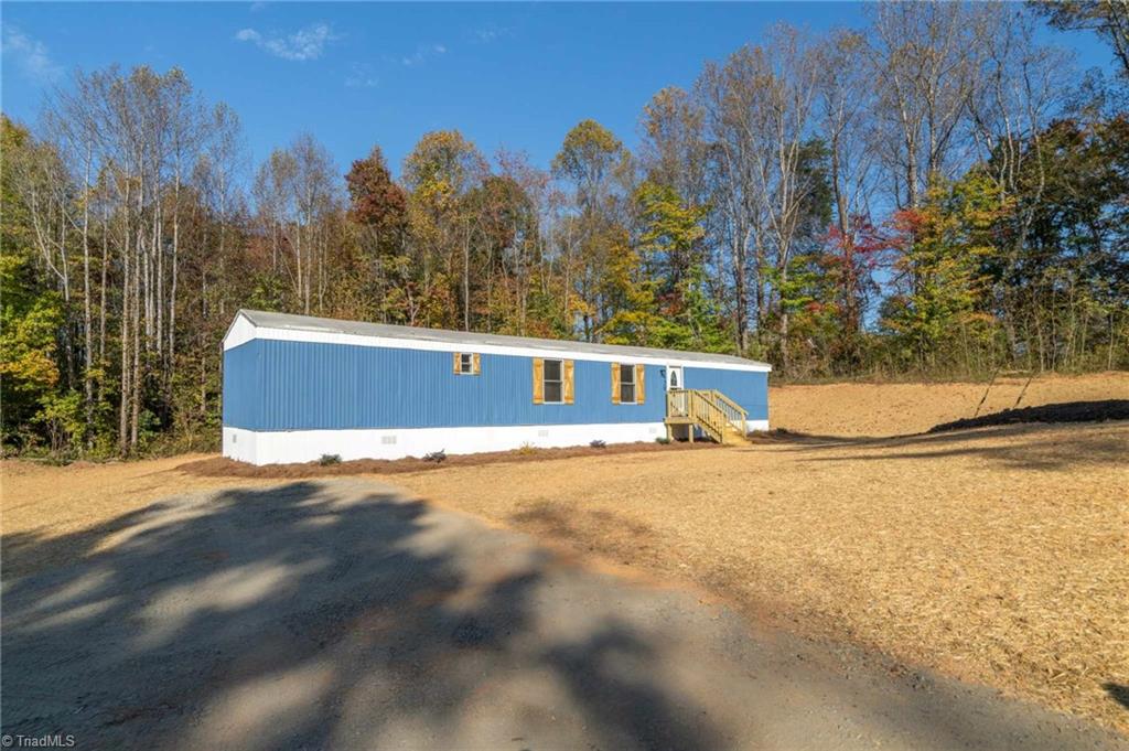 1430 Surry Line Road, Pinnacle, North Carolina image 5