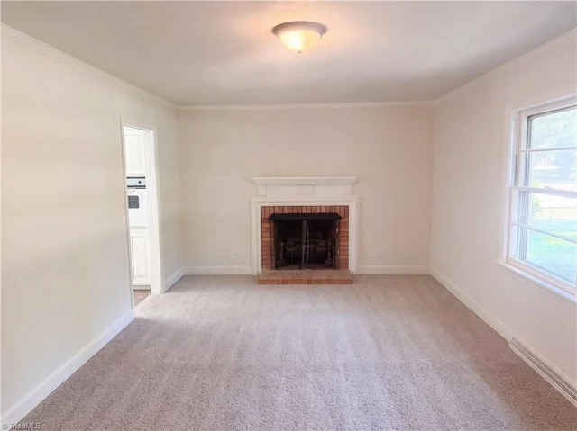 2727 Catherine Drive, photo 4 of 19