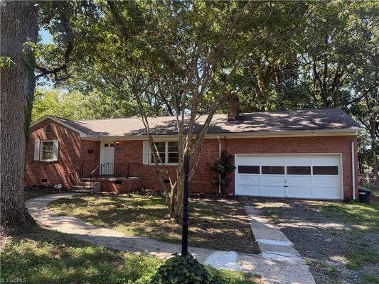 2727 CATHERINE DR, BURLINGTON, NC 27215 - Image e25748463df2d9b3ca6074b1aa3a2dbf/739994124