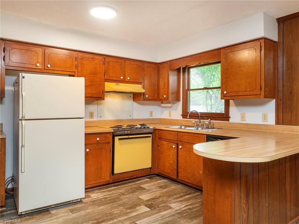 307 Sunset Drive, Elon, North Carolina image 14