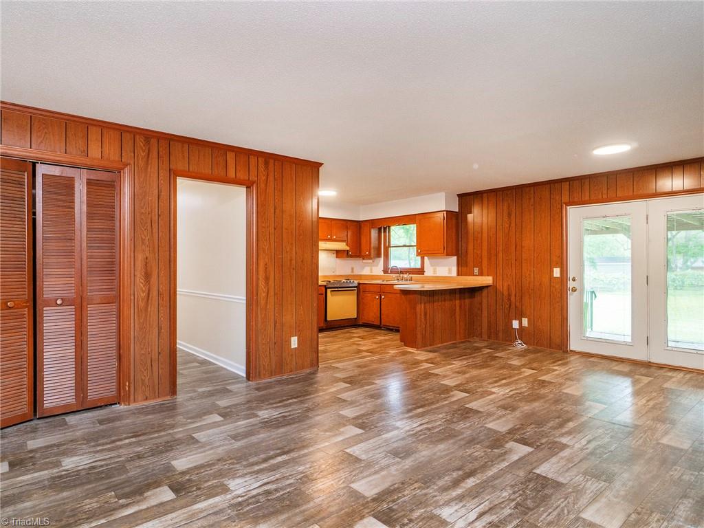 307 Sunset Drive, Elon, North Carolina image 9