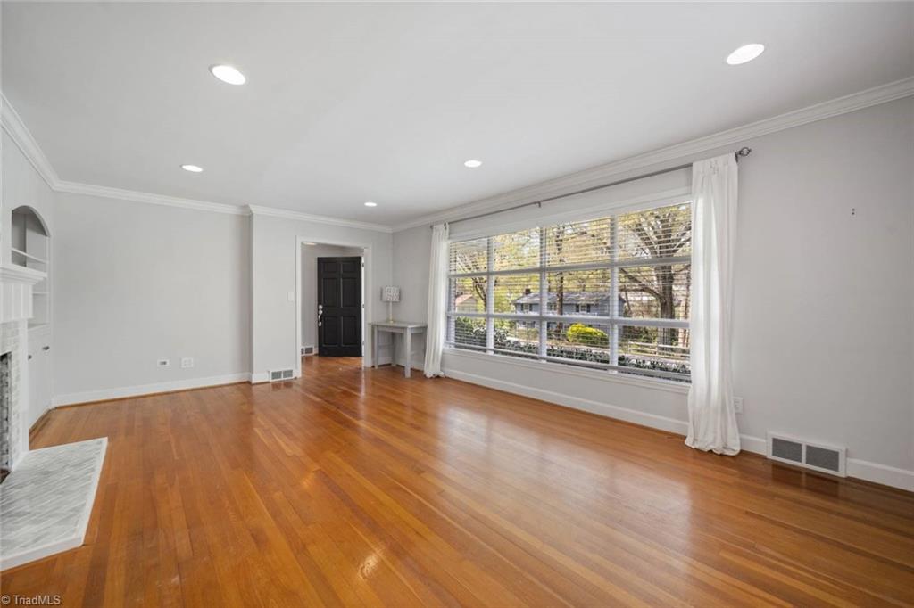 Winston-Salem, North Carolina 27106, United States, 3 Bedrooms Bedrooms, ,2 BathroomsBathrooms,Residential,Pending,101772