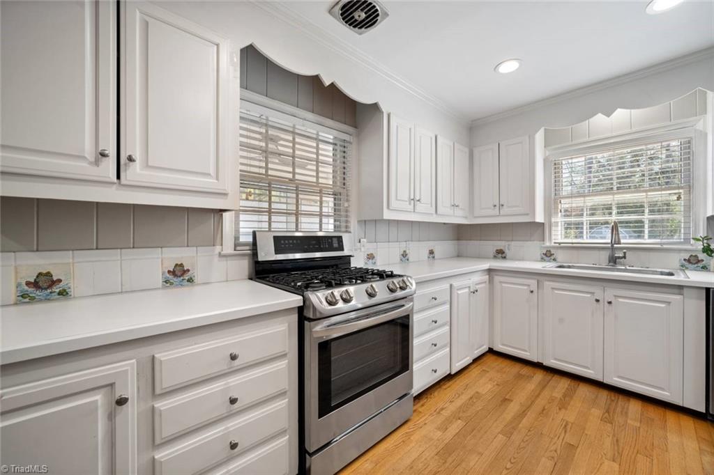 Winston-Salem, North Carolina 27106, United States, 3 Bedrooms Bedrooms, ,2 BathroomsBathrooms,Residential,Pending,101772