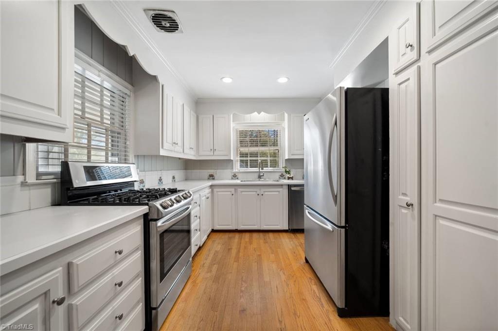 Winston-Salem, North Carolina 27106, United States, 3 Bedrooms Bedrooms, ,2 BathroomsBathrooms,Residential,Pending,101772