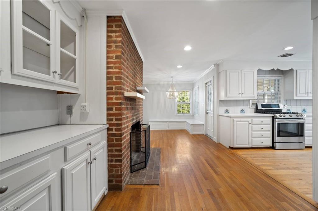 Winston-Salem, North Carolina 27106, United States, 3 Bedrooms Bedrooms, ,2 BathroomsBathrooms,Residential,Pending,101772