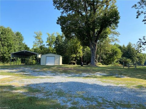 A home in Seagrove