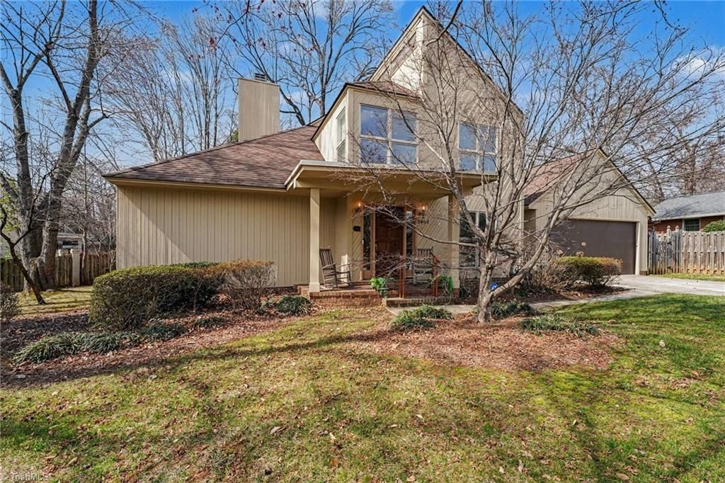 Photo of 2902 Crossfield Drive, Greensboro, NC 27408 (MLS # 1211380)