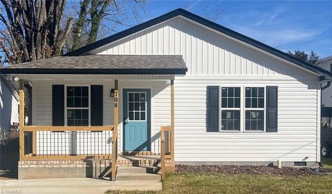 Homes For Sale - 708 Old Winston Road<br/> High Point, NC 27295