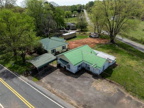 Condo For Sale - 8431 Austin Traphill Road<br/> Elkin, NC 28621