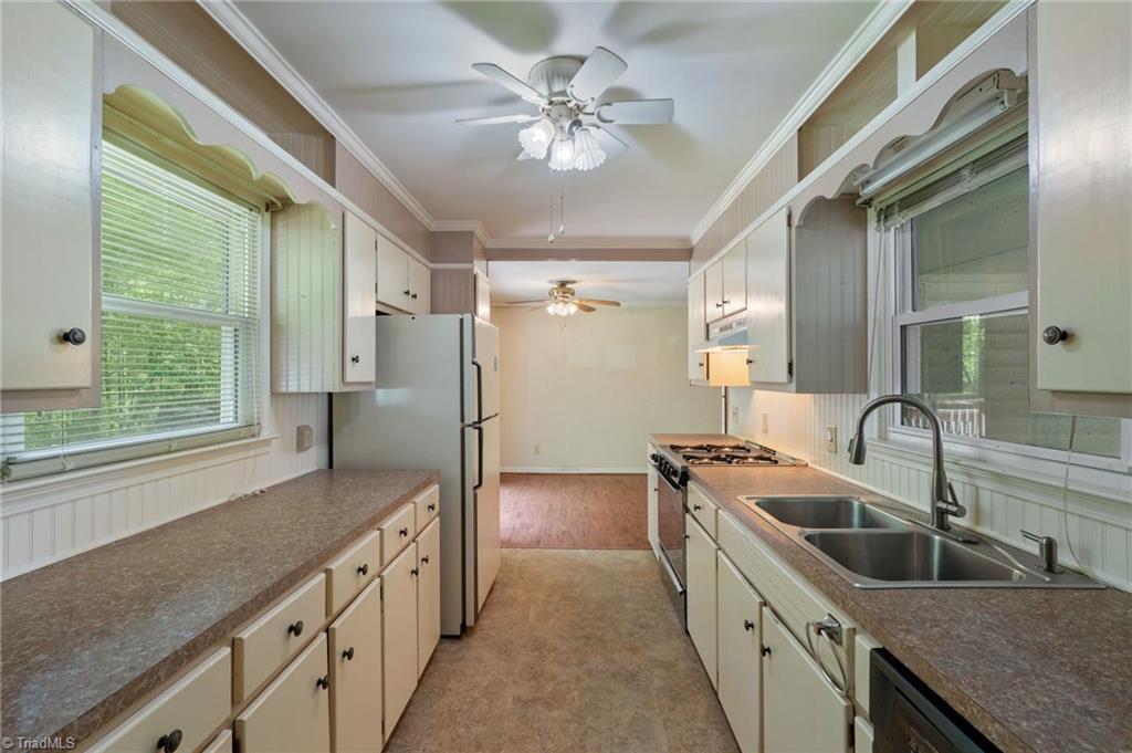 1553 Carson Road, Pilot Mountain, North Carolina image 12