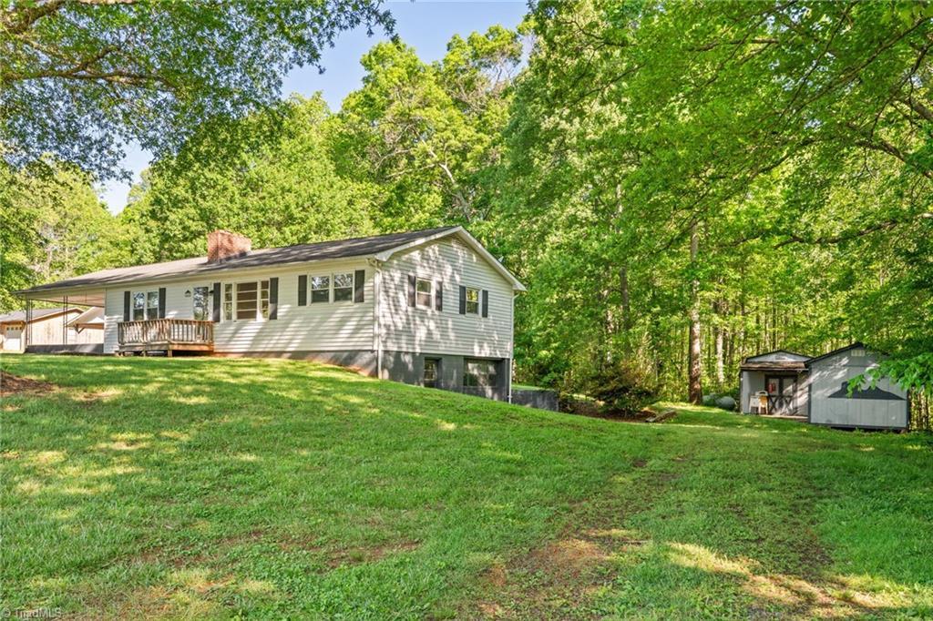 1553 Carson Road, Pilot Mountain, North Carolina image 3