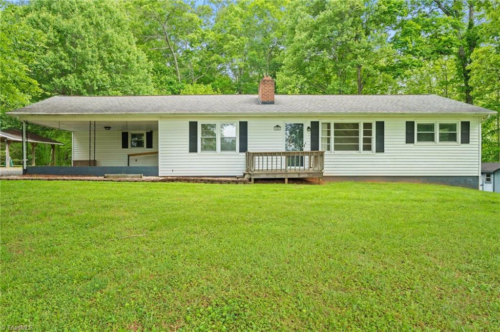 1553 Carson Road, Pilot Mountain, North Carolina image 1