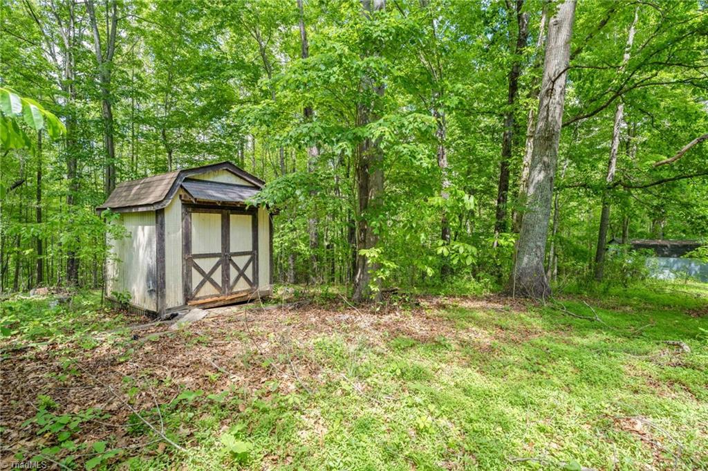 1553 Carson Road, Pilot Mountain, North Carolina image 36
