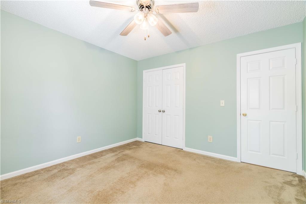1119 Summer Place, Greensboro, North Carolina image 25