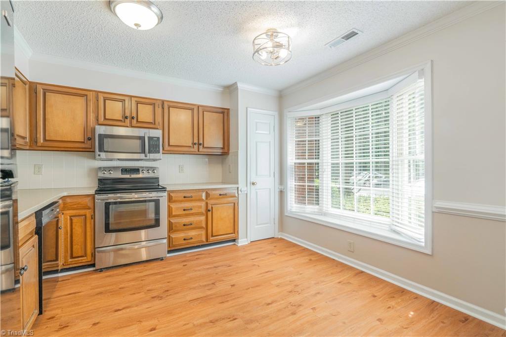 1119 Summer Place, Greensboro, North Carolina image 6