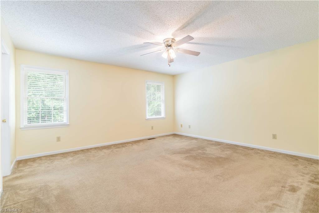 1119 Summer Place, Greensboro, North Carolina image 18