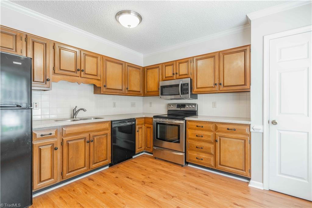 1119 Summer Place, Greensboro, North Carolina image 8