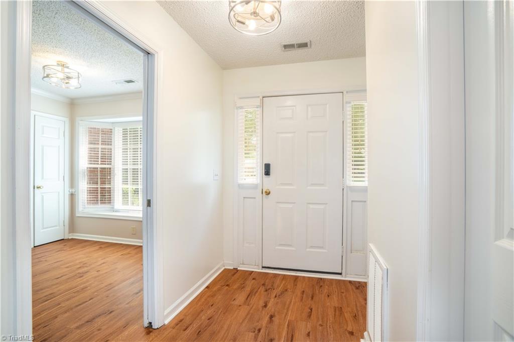 1119 Summer Place, Greensboro, North Carolina image 4