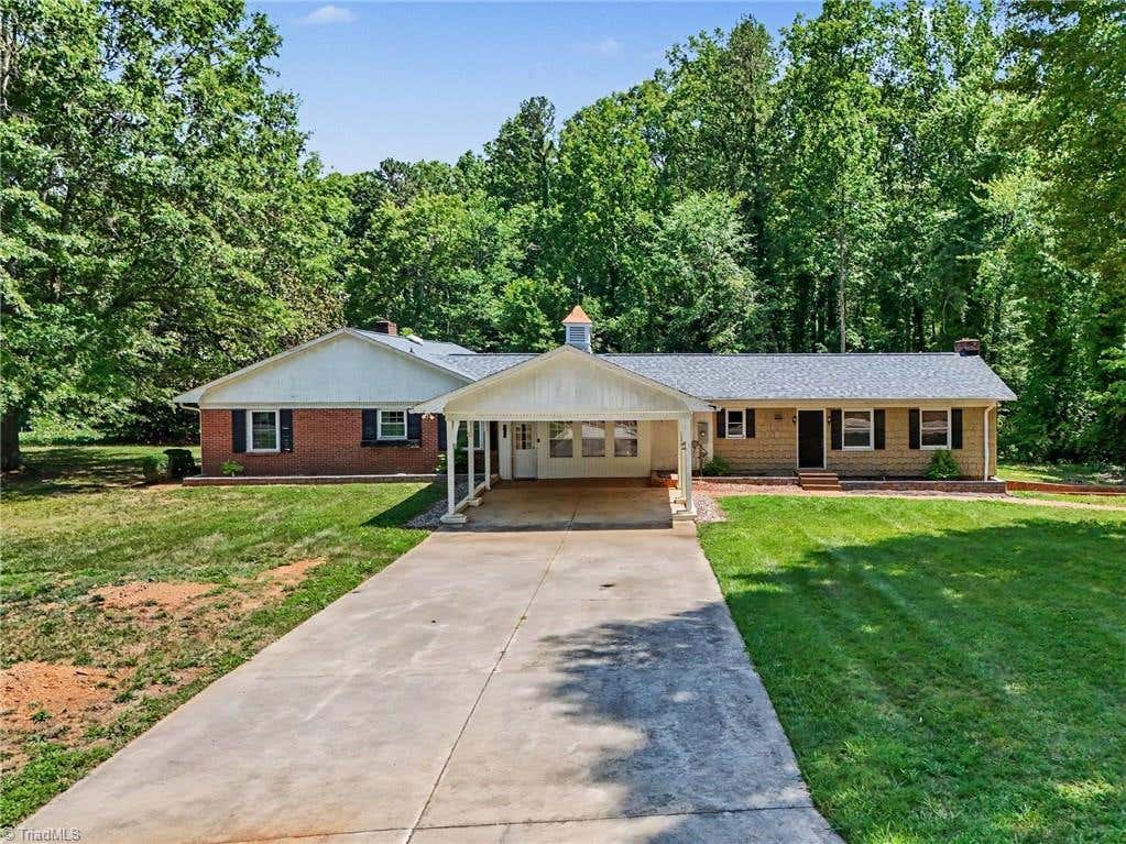 Photo of 3063 Georgia Road, Yadkinville, NC 27055 (MLS # 1226911)