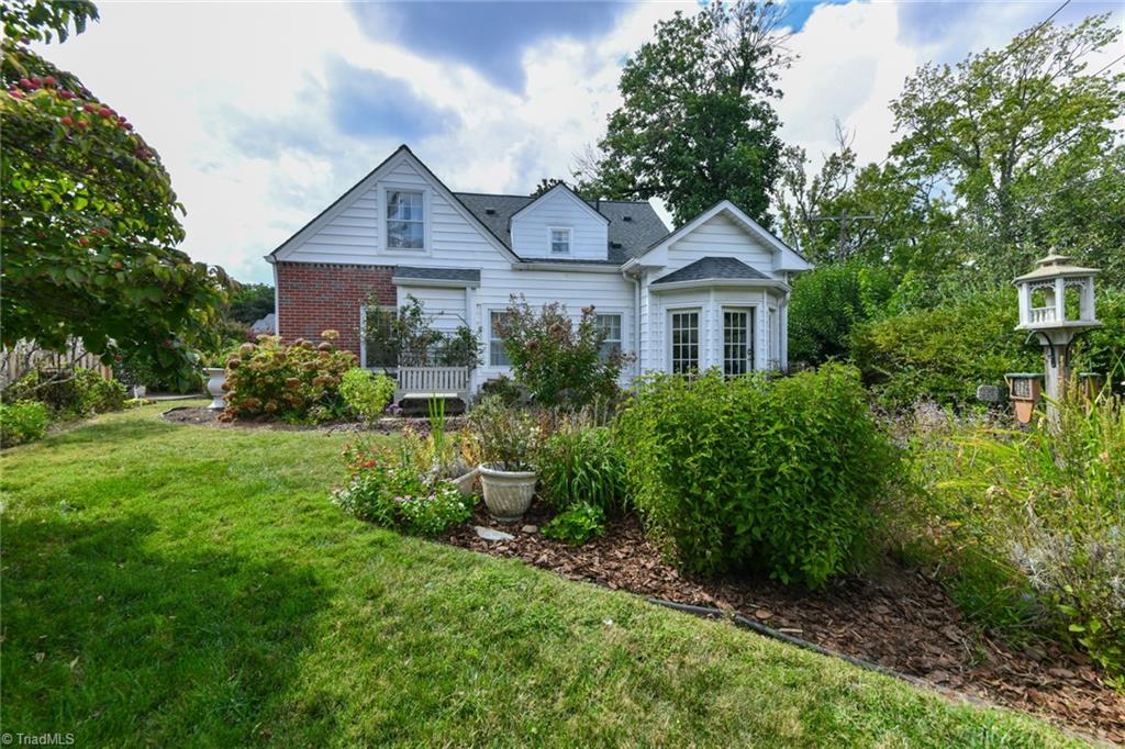 Greensboro, North Carolina 27403, United States, 3 Bedrooms Bedrooms, ,2 BathroomsBathrooms,Residential,Pending,204776