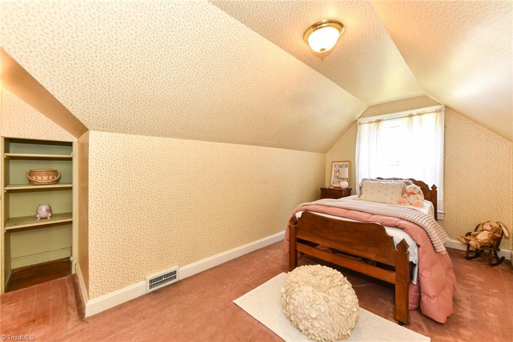 Greensboro, North Carolina 27403, United States, 3 Bedrooms Bedrooms, ,2 BathroomsBathrooms,Residential,Pending,204776