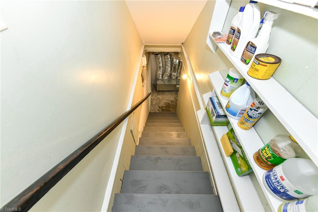 Greensboro, North Carolina 27403, United States, 3 Bedrooms Bedrooms, ,2 BathroomsBathrooms,Residential,Pending,204776