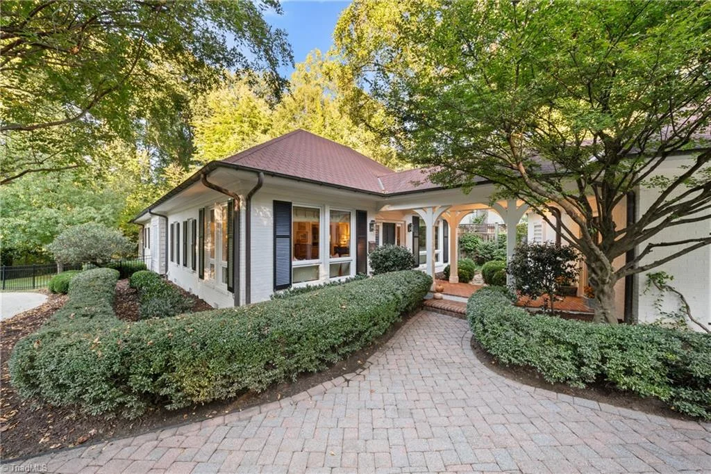 2527 Woodbine Road
