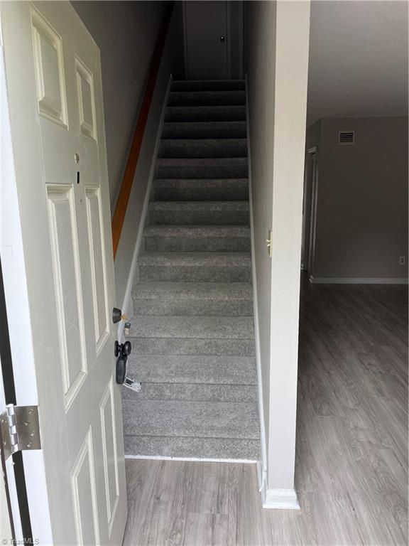 Photo 2 of 13 of 203 Northpoint Avenue D condo