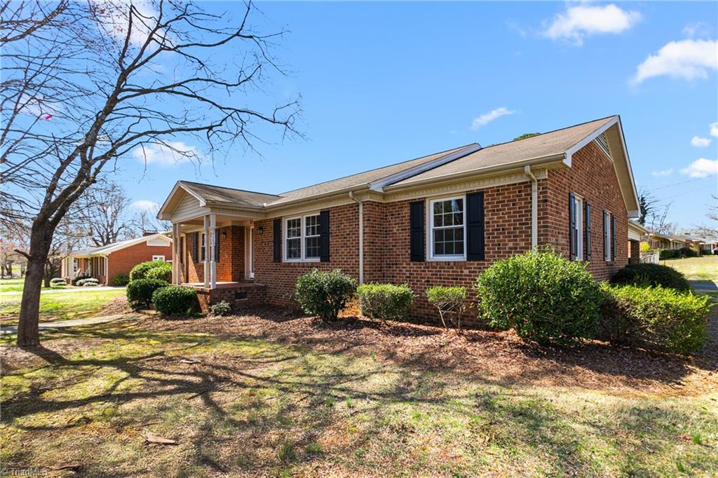 2103 Huntington Road, Burlington, North Carolina image 2