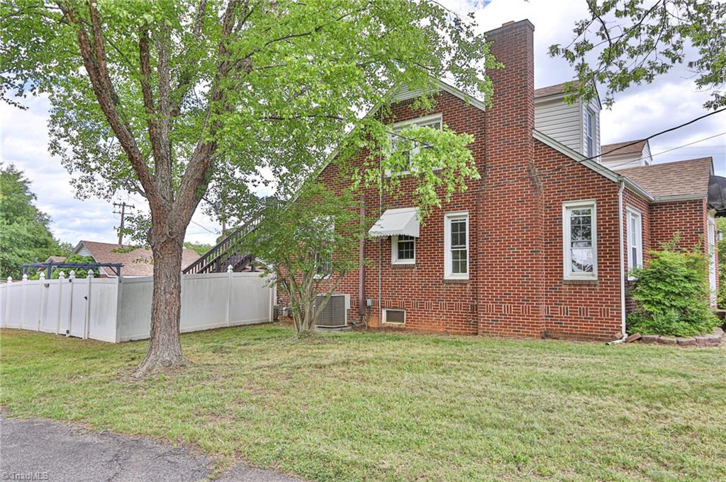 2036 1st Avenue, Hickory, North Carolina image 3