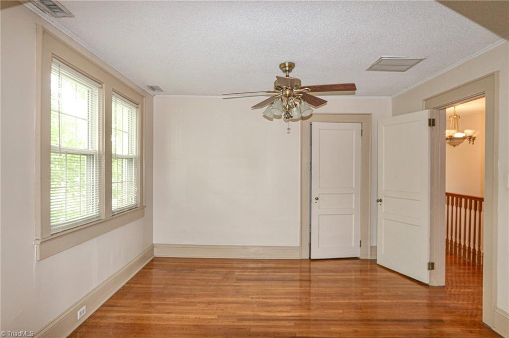 2036 1st Avenue, Hickory, North Carolina image 12