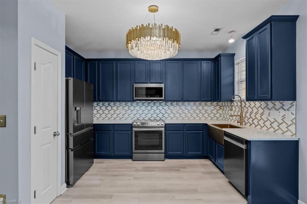 Photo of 3908 Tarrant Trace Circle, High Point, NC 27265 (MLS # 1236871)