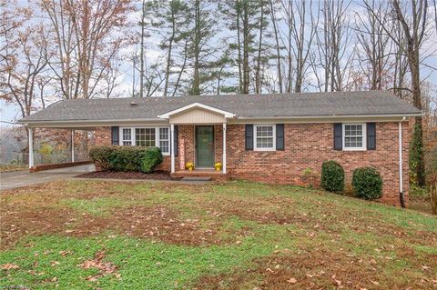 A home in Mount Airy