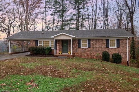 A home in Mount Airy