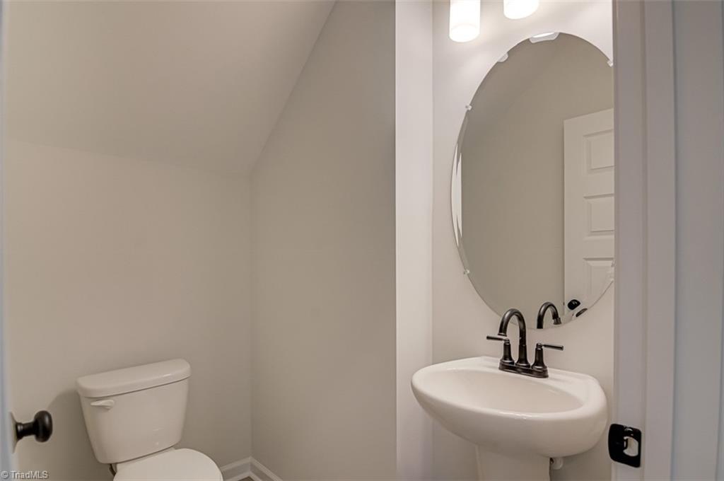 Clemmons, North Carolina 27012, United States, 4 Bedrooms Bedrooms, ,3 BathroomsBathrooms,Residential,Active,35746