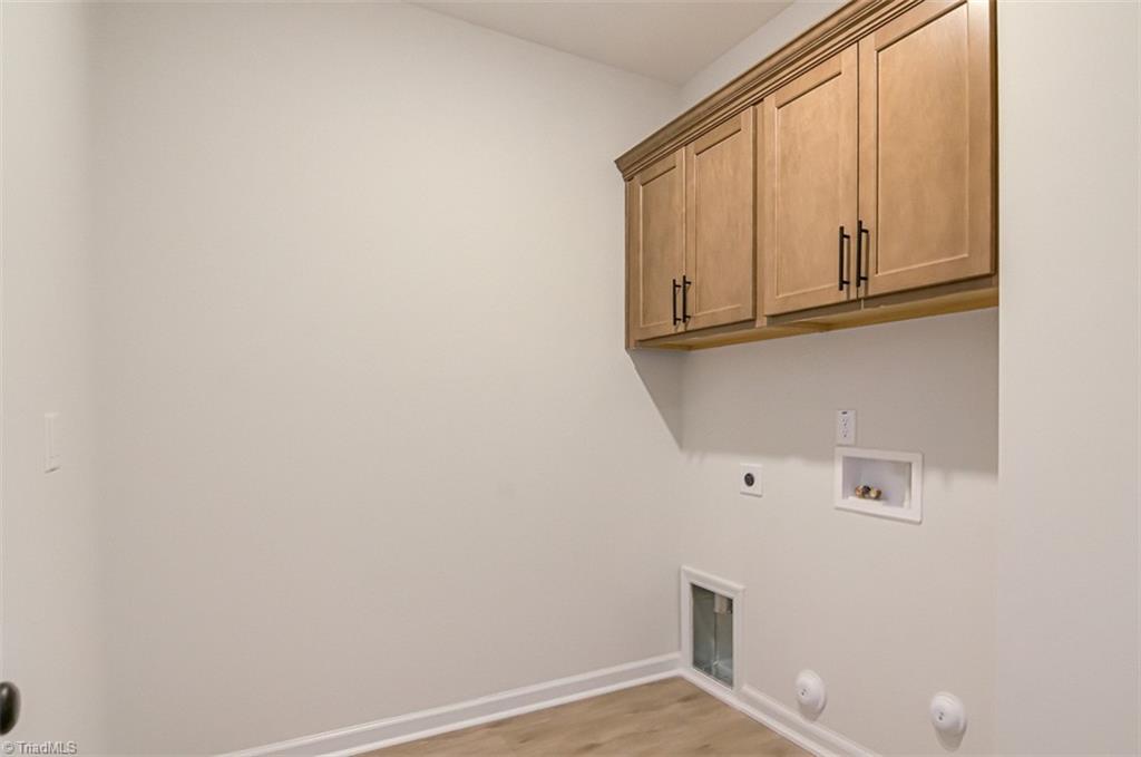 Clemmons, North Carolina 27012, United States, 4 Bedrooms Bedrooms, ,3 BathroomsBathrooms,Residential,Active,35746