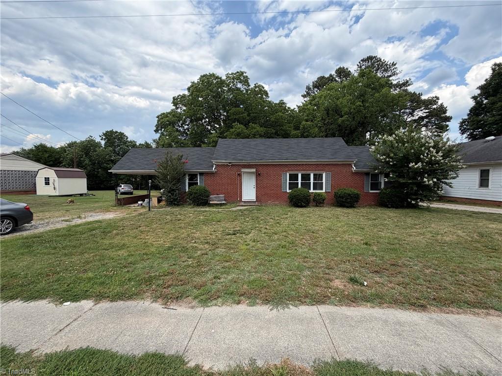 992 Main Street, Yanceyville, NC, 27379